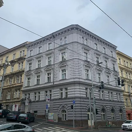 Apartment Luxury Kmochova *