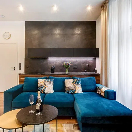 Apartment Luxury Kmochova *