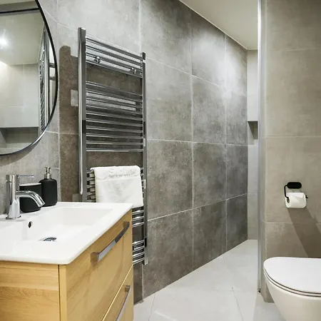 Luxury Kmochova Prague